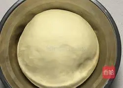 Illustration of how to make bean paste bread 6