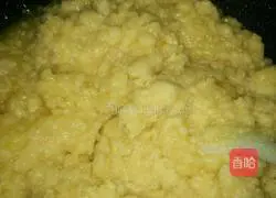 Illustration of how to make meat floss cake 3
