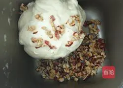 Illustration of making red date bread 3