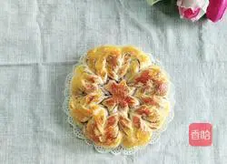 Illustration of making flower-shaped bean paste bread 21