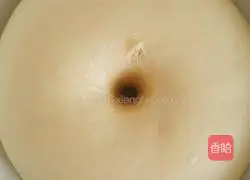 Illustration of how to make meat floss croissants 6