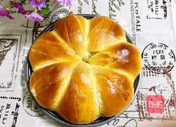 Illustration of how to make meat floss bread 16