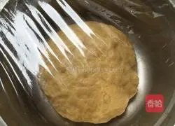 Illustration of how to make meat floss bread 2