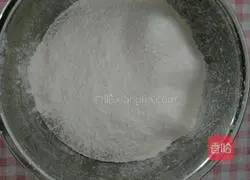 Illustration of how to make small cubes of meat floss 3