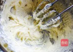 Illustration of how to make matcha mousse 8