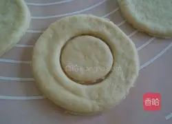 Illustration of how to make quail egg bread 5