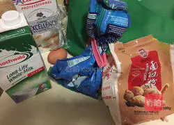 Illustration of how to make leaf bean paste bread 1