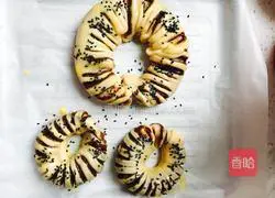 Illustration of making bean paste bread 9