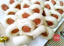 Illustration of how to make ham rolls (steamed bun version) 1