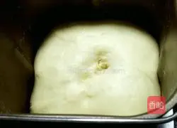 Illustration of how to make cute little rabbit bread 5