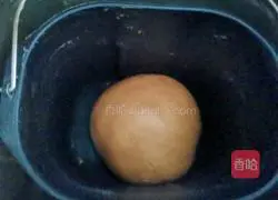 Illustration of how to make brown sugar and red date bread rolls 5
