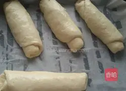 Illustration of how to make light butter bread 9