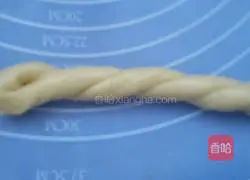 Illustration of how to make Taiwanese twist bread 7
