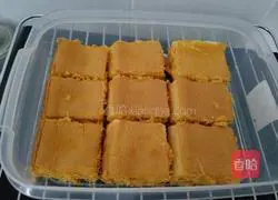 Illustration of how to make small cubes of meat floss 7