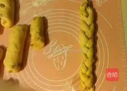 Spring Wreath Bread Recipe Illustration 13