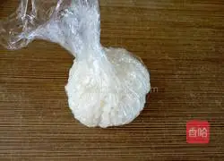 Illustration of how to make rice pizza 4