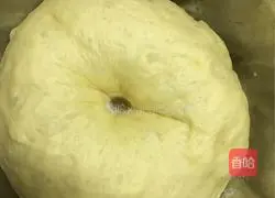 Illustration of how to make braided bread 5