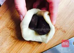Illustration of how to make bean paste bread 4