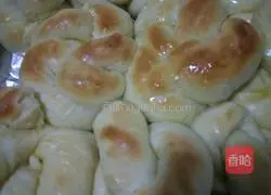 Illustration of how to make hand-shredded bread 9