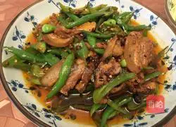 Illustration of how to make green pepper and salt fried pork 6