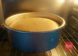 Black Sesame Chiffon Cake Recipe Illustration 16