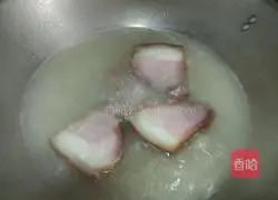 Illustration of how to make farm preserved meat 2