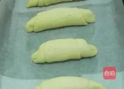 Illustration of how to make meat floss long bread 11