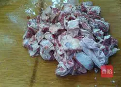 Illustration of how to make braised beef brisket 1