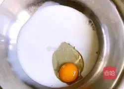 Illustration of how to make seaweed and meat floss bread 2