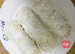 Illustration of how to make golden bread rolls 8