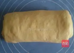 Hand-shredded lemon Illustration of how to make toast bread 15