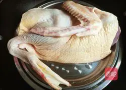 Illustration of how to make salted duck 4