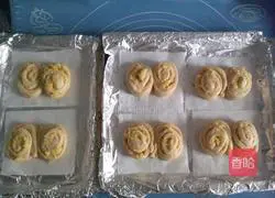 Illustration of how to make butter coconut bread rolls 15