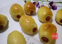 Mini Sausage Bread Illustration of how to do it 18