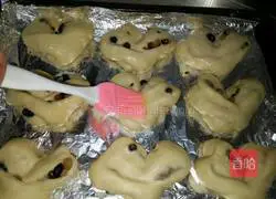 Illustration of making love honey bean buns 12