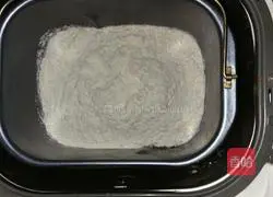 Illustration of how to make butter buns 1