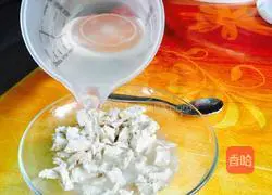 Illustration of how to make German crispy pizza 1