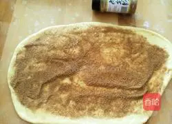 Illustration of how to make cinnamon rolls 6