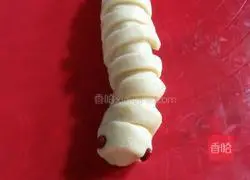 Caterpillar bread recipe 7