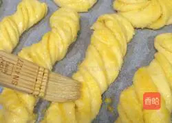 Coconut Milk Stick Bread Recipe Illustration 15