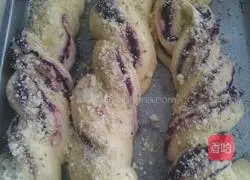 Fragrant Illustration of how to make crispy purple sweet potato bread 12