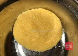 Illustration of how to make thick coconut bread 2