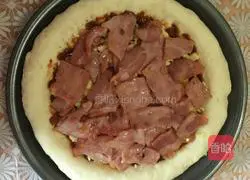 Illustration of how to make bacon pizza 6