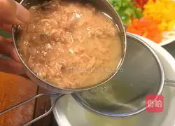 Tuna and Potato Salad Recipe Illustration 4