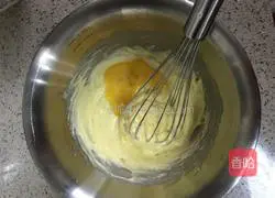 Illustration of how to slice cranberries 3