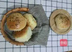 Illustration of how to make blessed buns 11