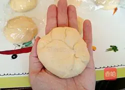 Illustration of making fancy bean paste bread 5