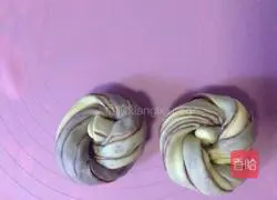 Illustration of how to make bean paste bread rolls 15