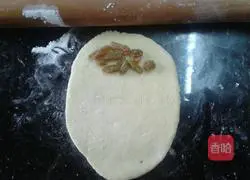 Illustration of how to make hand-shredded bread 6