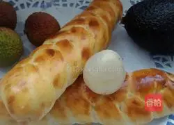 White pearl braided bread.Recipe 3